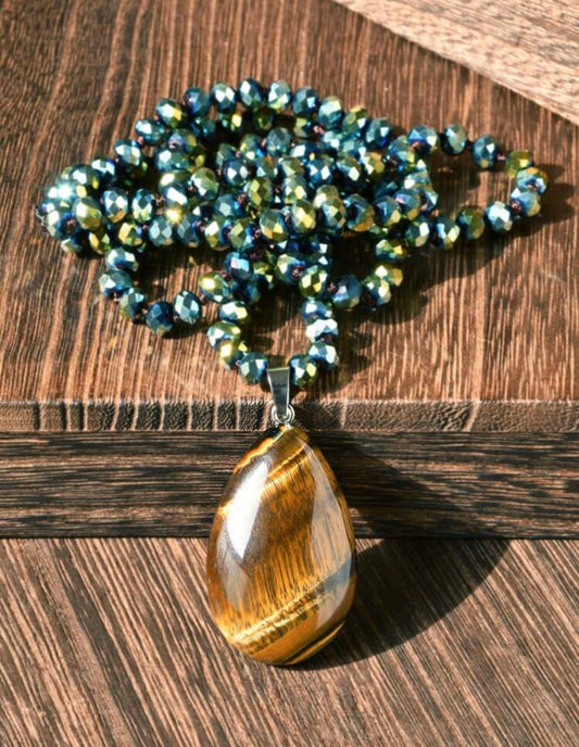 Pendant Beaded Necklace