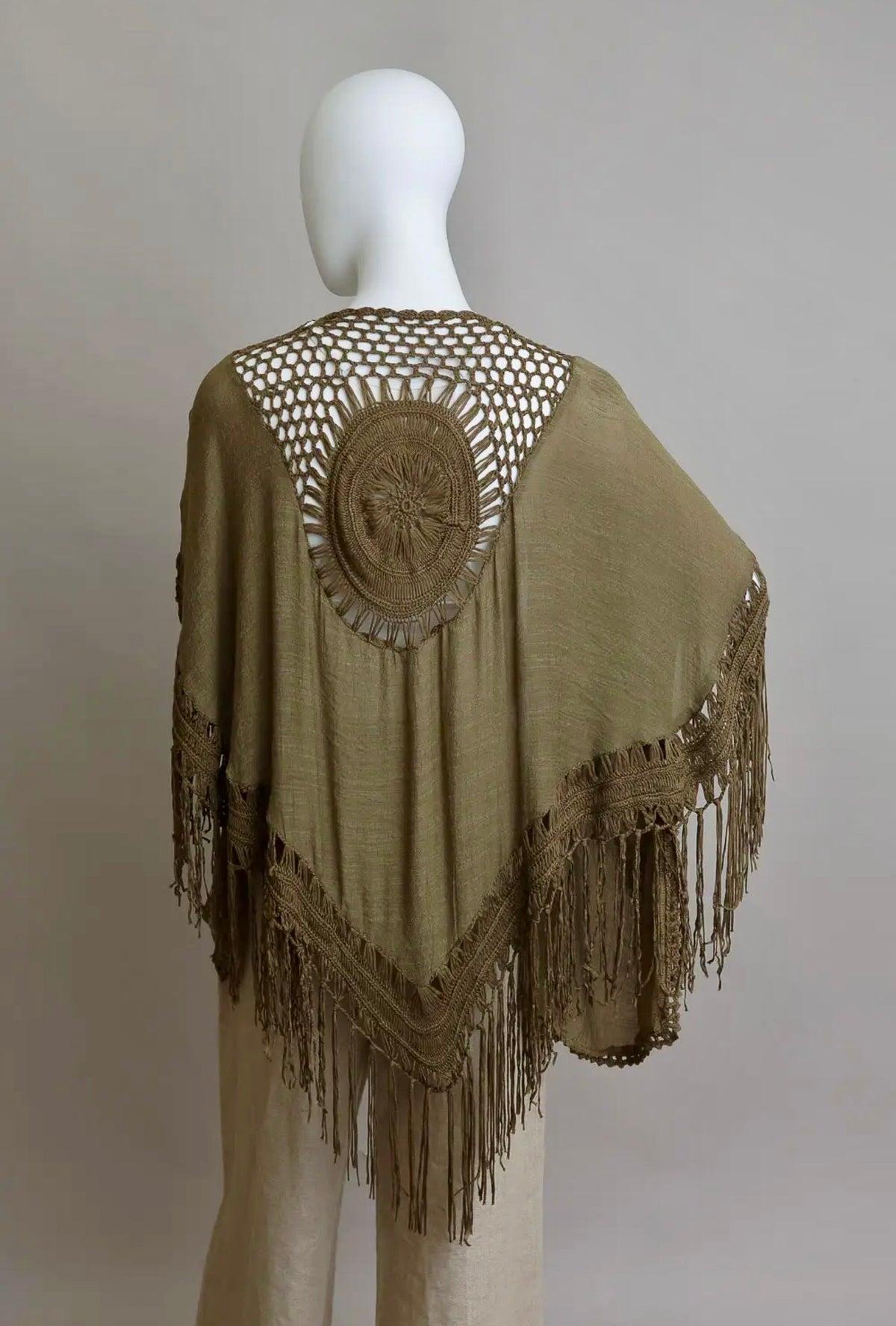 Medallion  Kimono - 2 Colors
